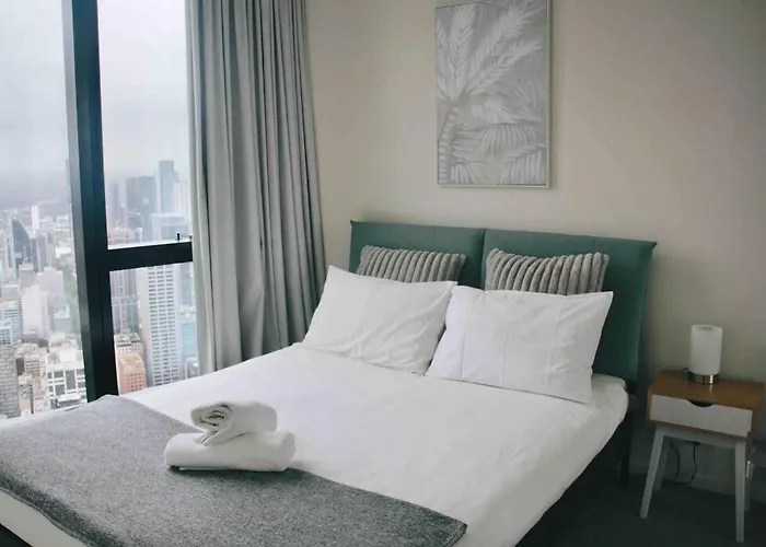 Cbd Heart｜Awe- Inspiring Heights｜Breathtaking View